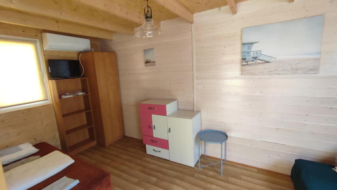 Pietrowe Domki Klif 6Os,Duze Tarasy Dzika Plaza Laka Bociek Duze Tarasy Szlaki Rowerowe Pieski 25Zldzien Debina  Bagian luar foto